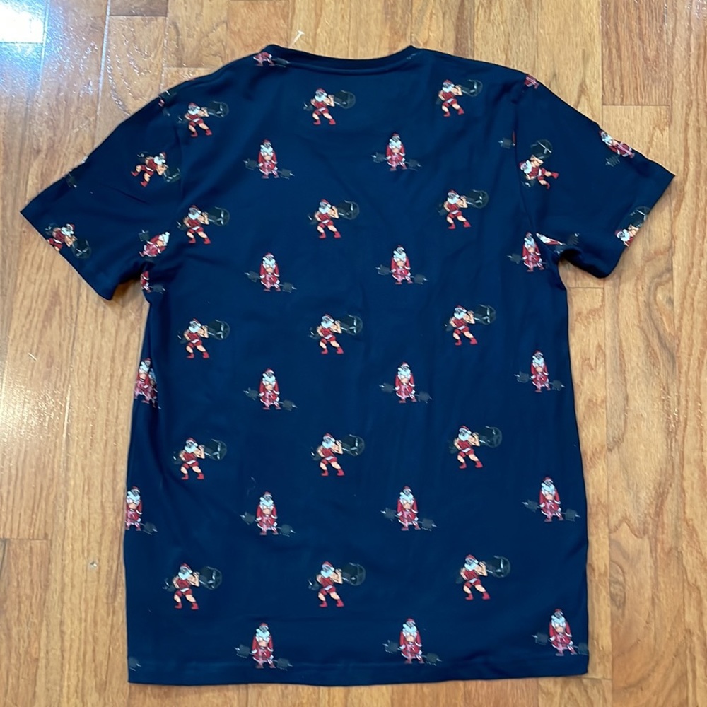 Denim and Flower Ricky Singh Santa Merry Fitness Shirt Size Large Short Sleeve - Picture 2 of 16